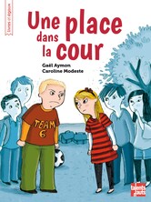 Une place dans la cour Une place dans la cour